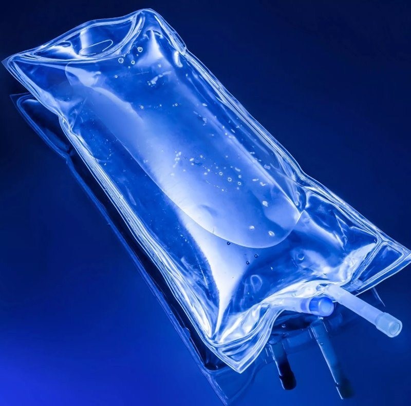 मेडिकल इन्फ्यूजन बैग्स एक बार इस्तेमाल करने योग्य पीवीसी 100ml 250ml 1000ml 2000ml Dehp मुक्त IV बैग्स IV द्रव समाधान बैग